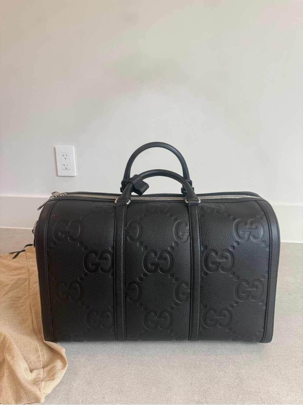 *BRAND NEW* GUCCI JUMBO DUFFLE BAG EMBOSSED LEATHER